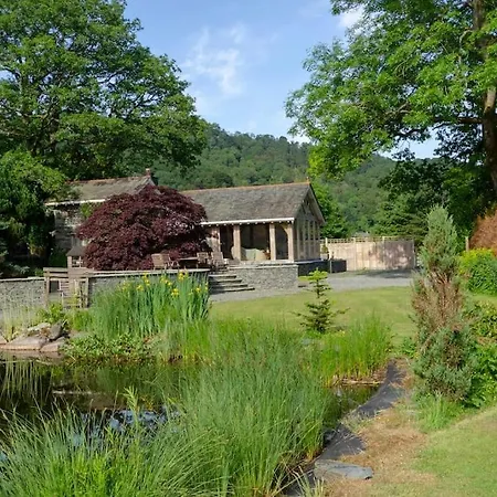 Dom wakacyjny River House, Clappersgate,